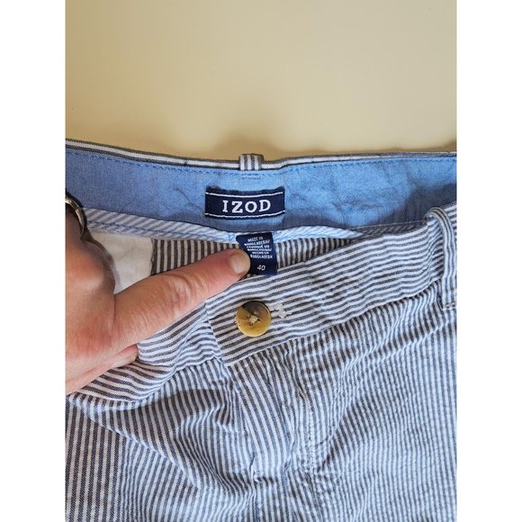 IZOD blue and white seer sucker shorts size 40 - Picture 2 of 6